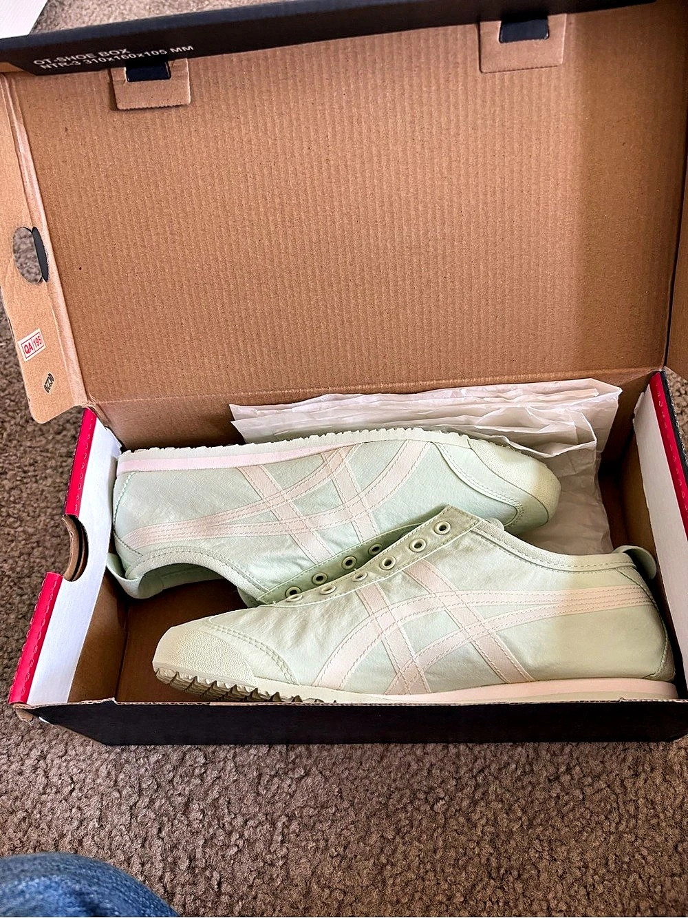 Onitsuka Tiger Mexico 66 Slip-On Green & cream US 6 men 7.5 women NWT